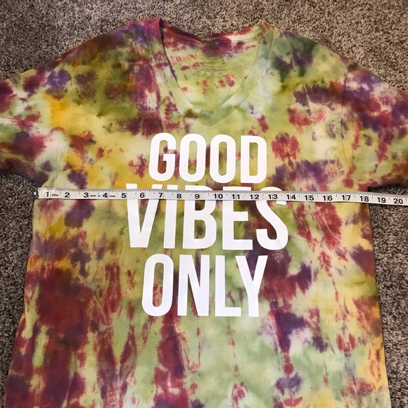 Tie Dye Good Vibes Only Tshirt Size Medium - Picture 9 of 10